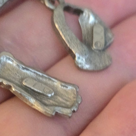 JJ Pewter Skiing Charm Brooch w/ Matching Earrings Vintage - Picture 8 of 8